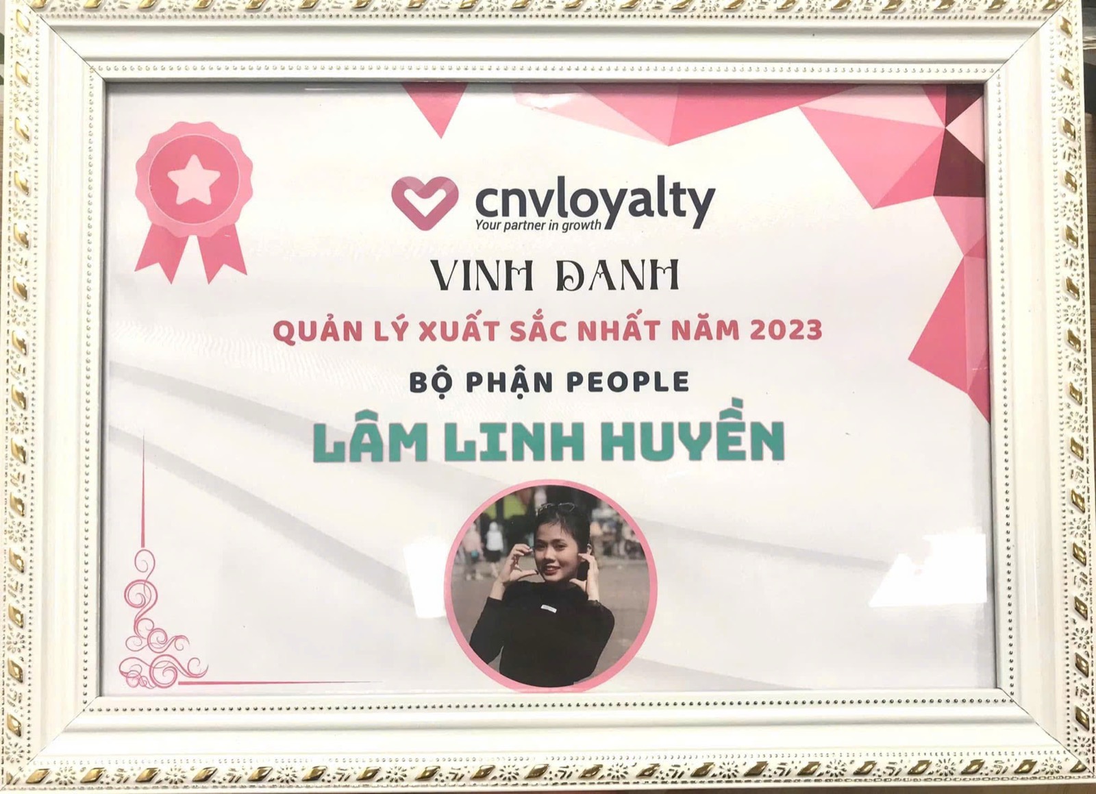 Bằng chứng nhận Quản lý xuất sắc nhất năm 2023, Bộ phận People, CNV Holdings